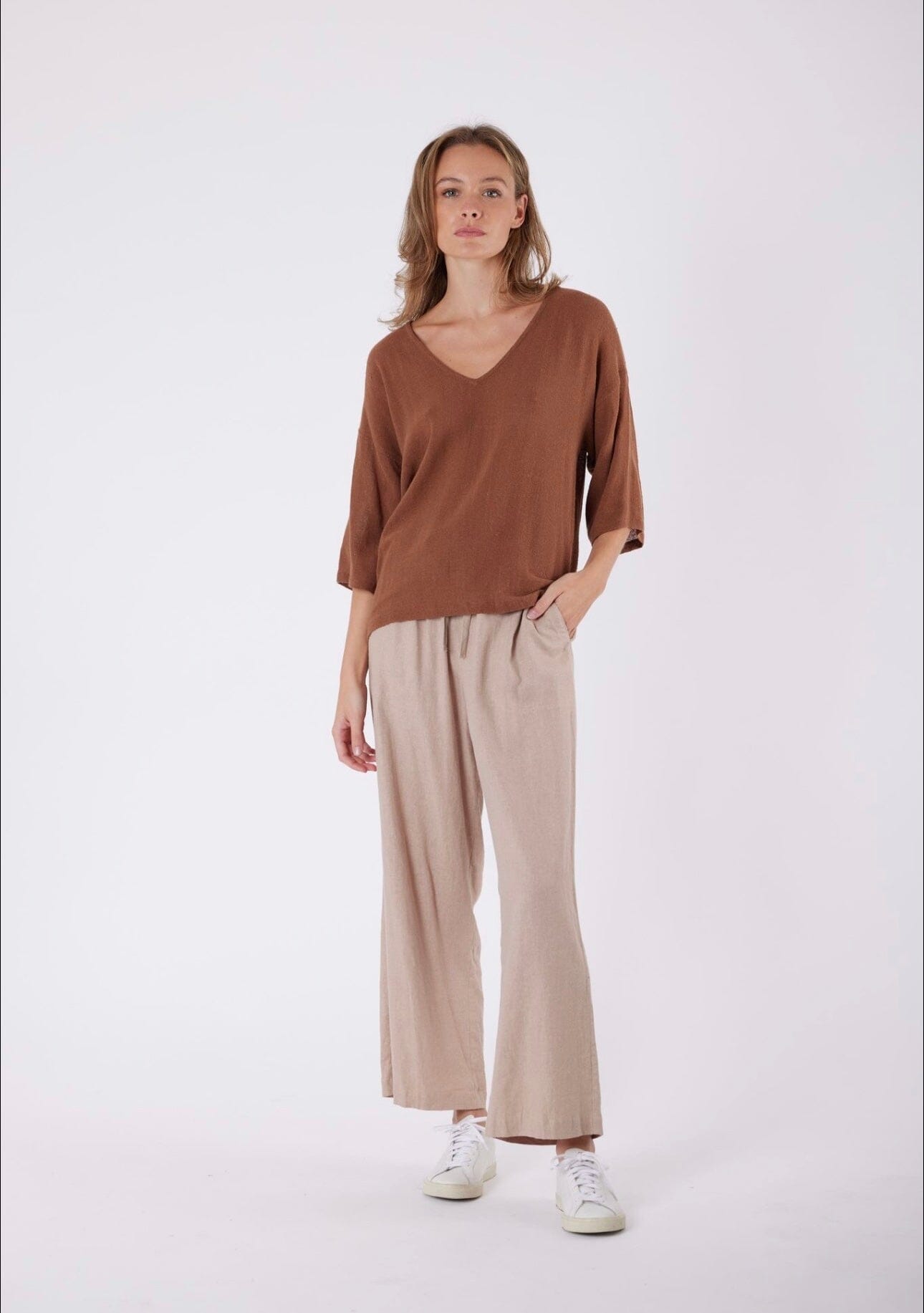Evie Ramie V-Neck Top - Toffee Carbon the Label 