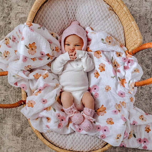 Pink Merino Wool Bonnet & Booties INDIGO ATTIC 